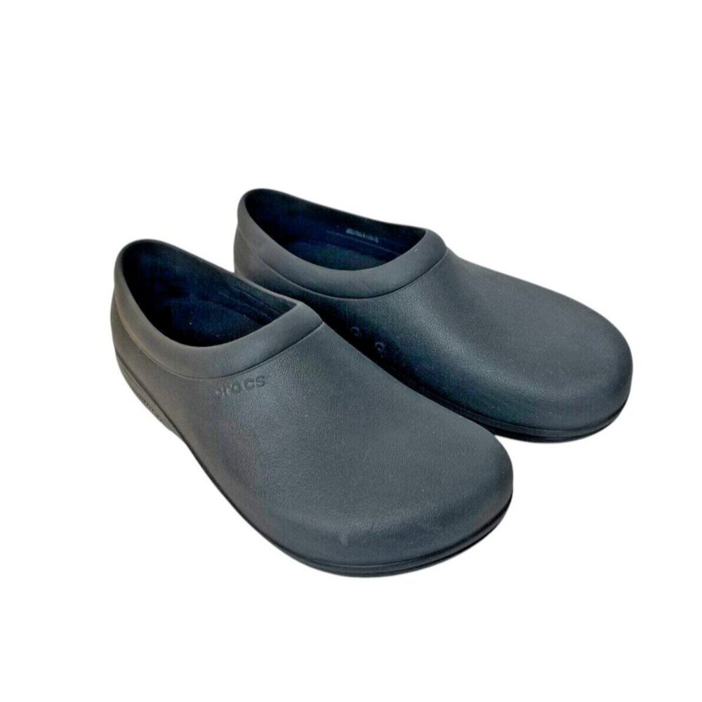 CROCS Clog Adult Size 10M/12W Black Slip Resistant on the Clock Nursing Work